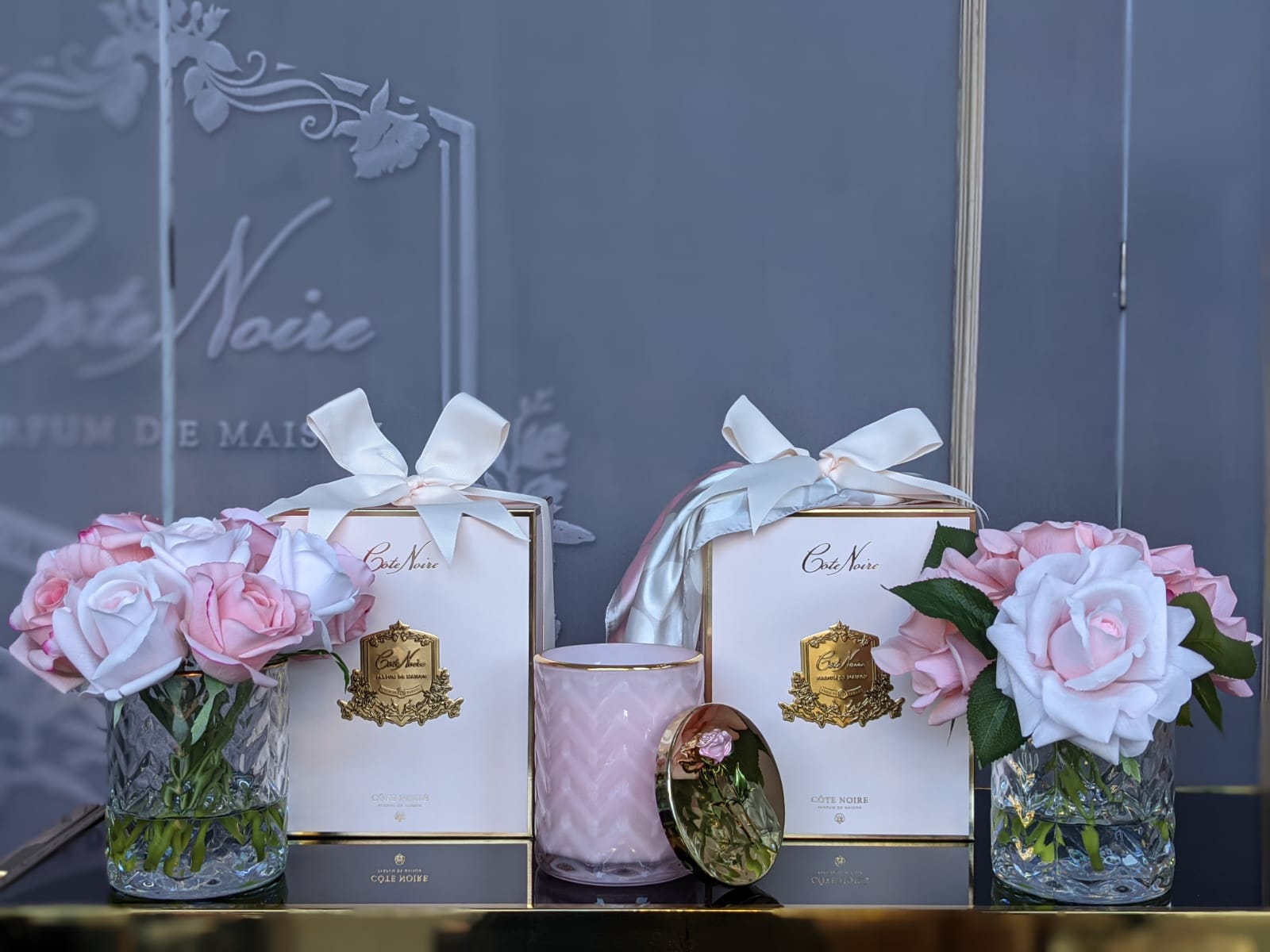 Côte Noire Herringbone roses mixed pink vase clear HCF08