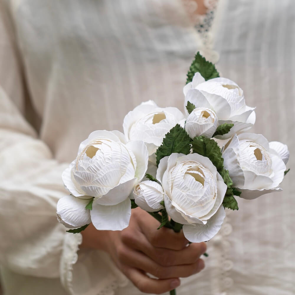 Flowrette Rose Queen rose en papier blanche x1