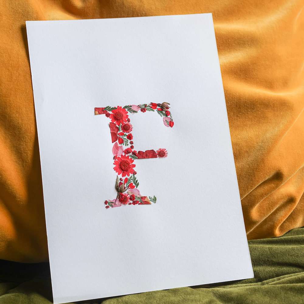 Flowrette Loisirs créatifs Kit DIY herbier abécédaire rouge