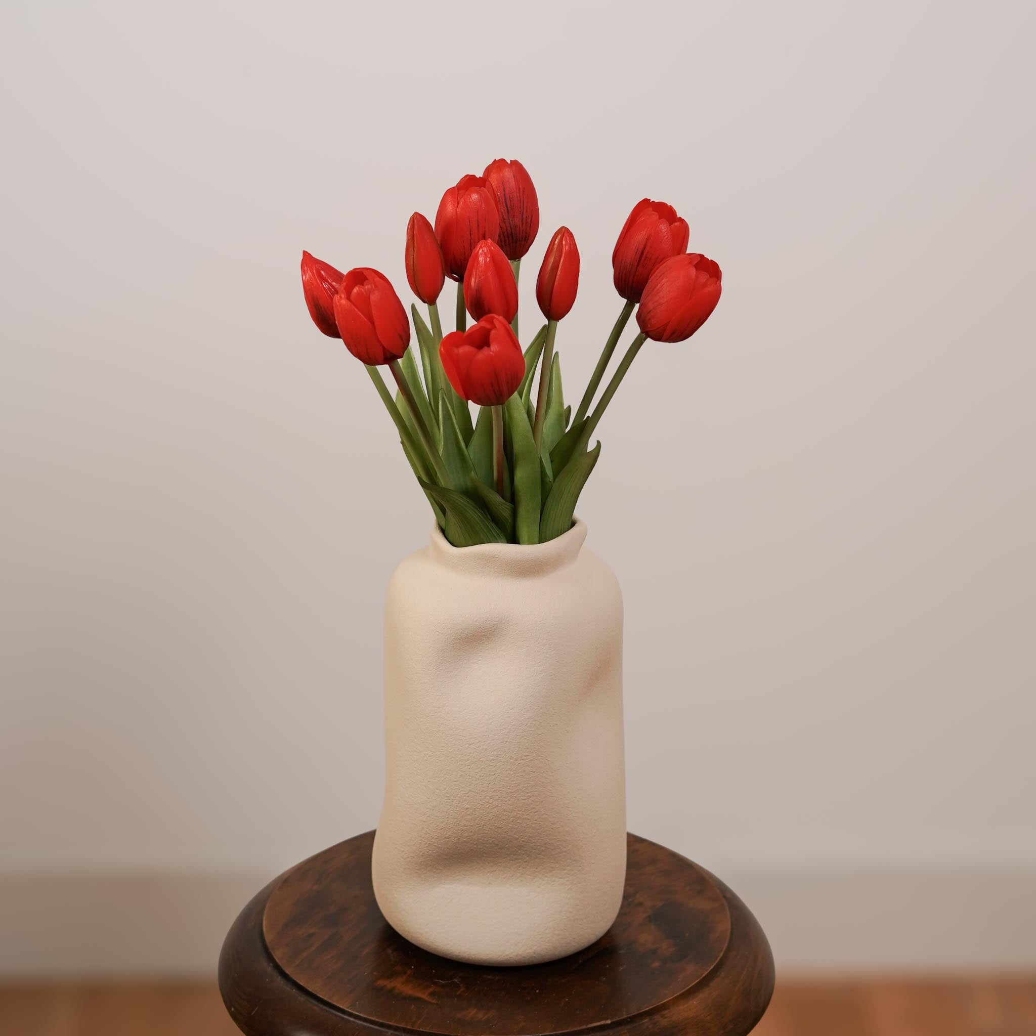 Flowrette Fleurs artificielles Botte 5 tulipes rouges tige toucher naturel