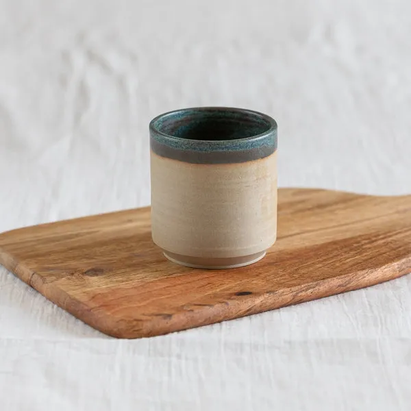 Flowrette Calista tasse céramique verte 30 cl artisanale