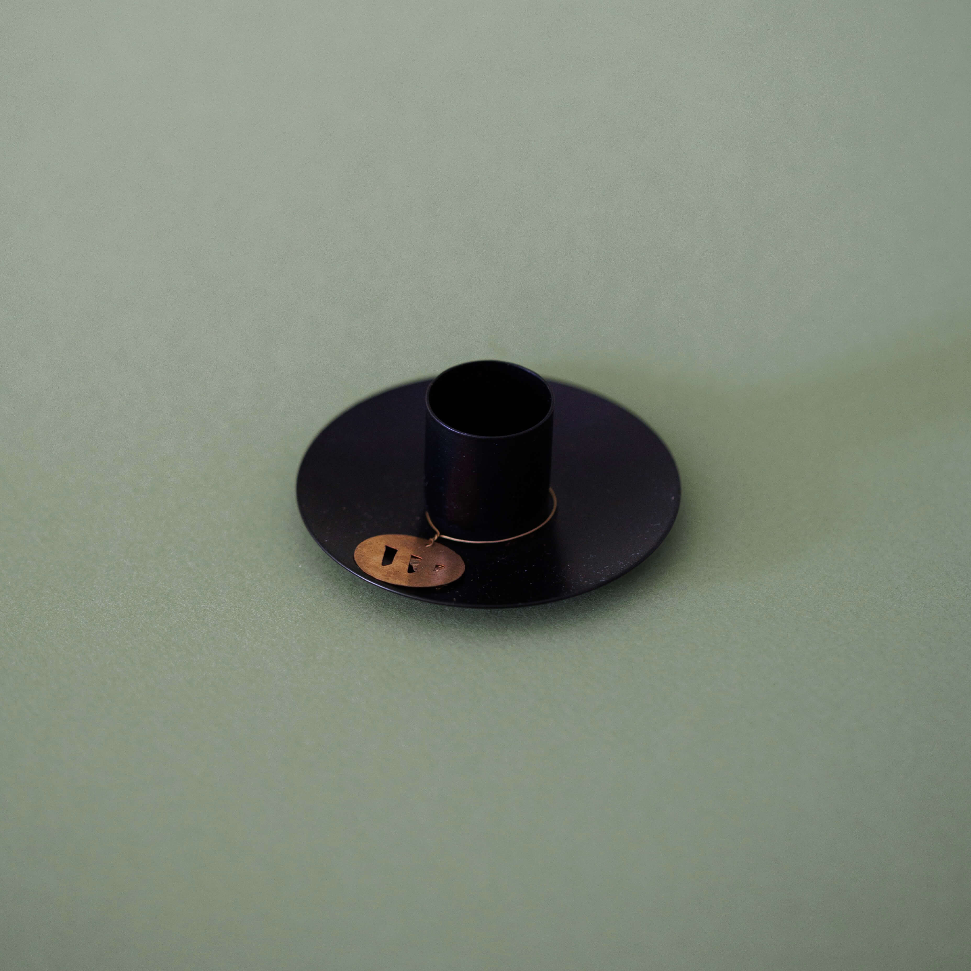 Flowrette Noor bougeoir noir laiton bougie cierge