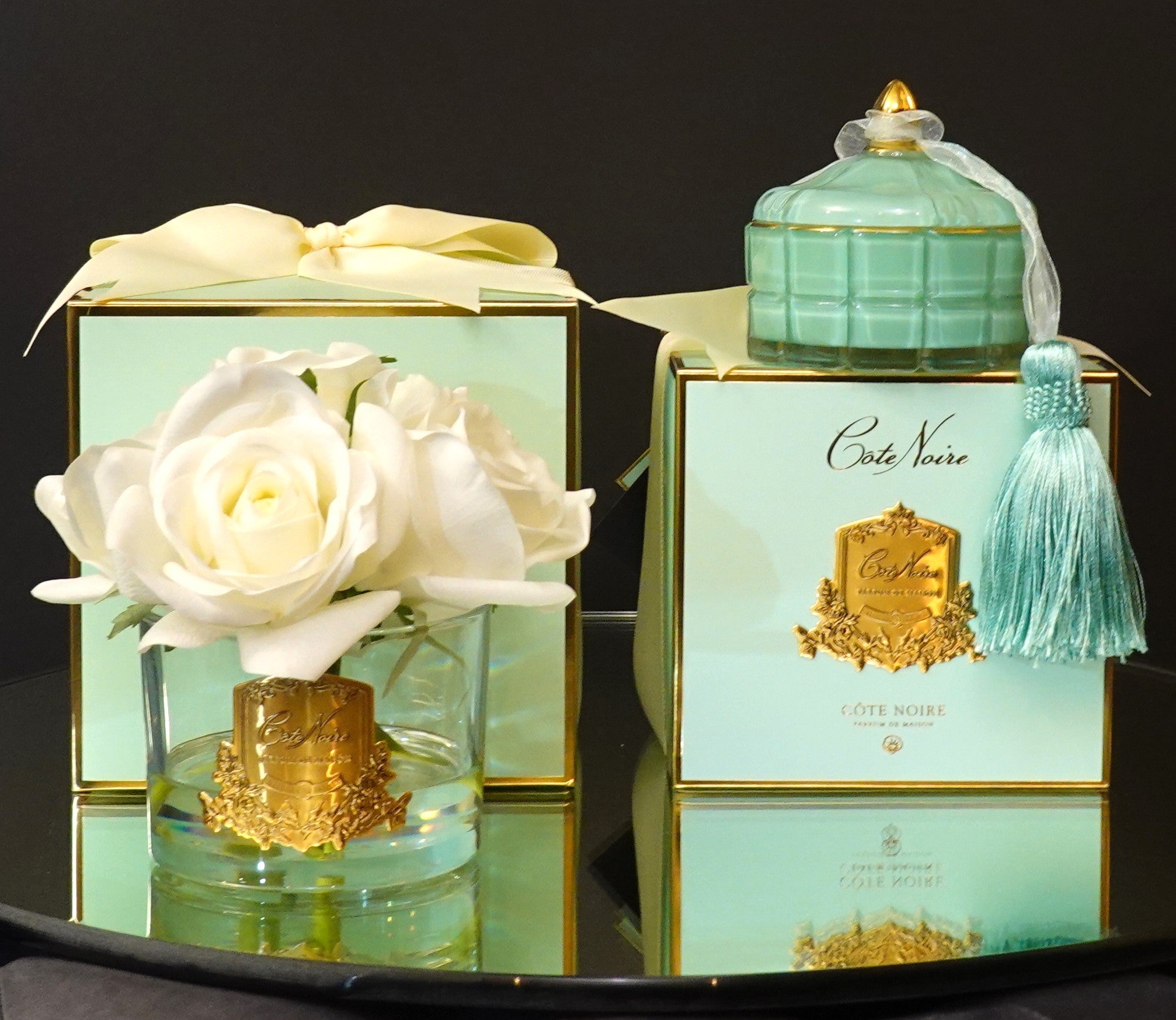 Côte Noire Art Deco GML45001 bougie Persian Lime 200g bleue