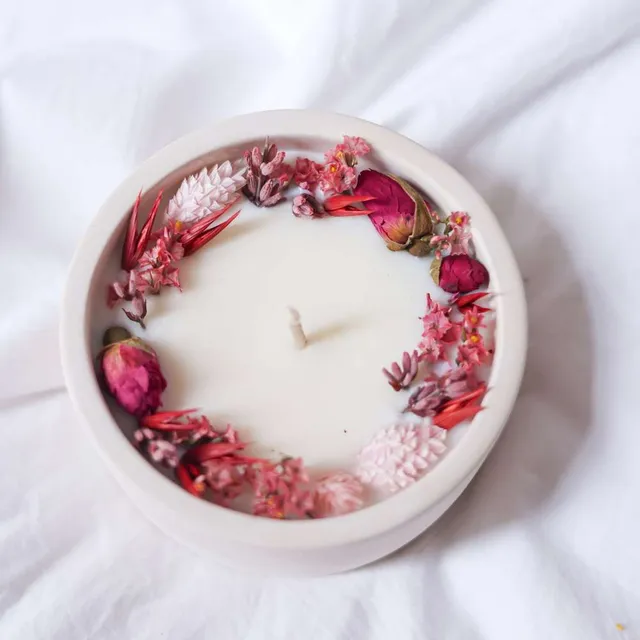 Flowrette Grand Amour bougie fleurie soja rose sauvage