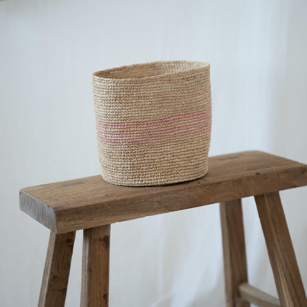 Flowrette Anja panier raphia 19 cm végétal naturel