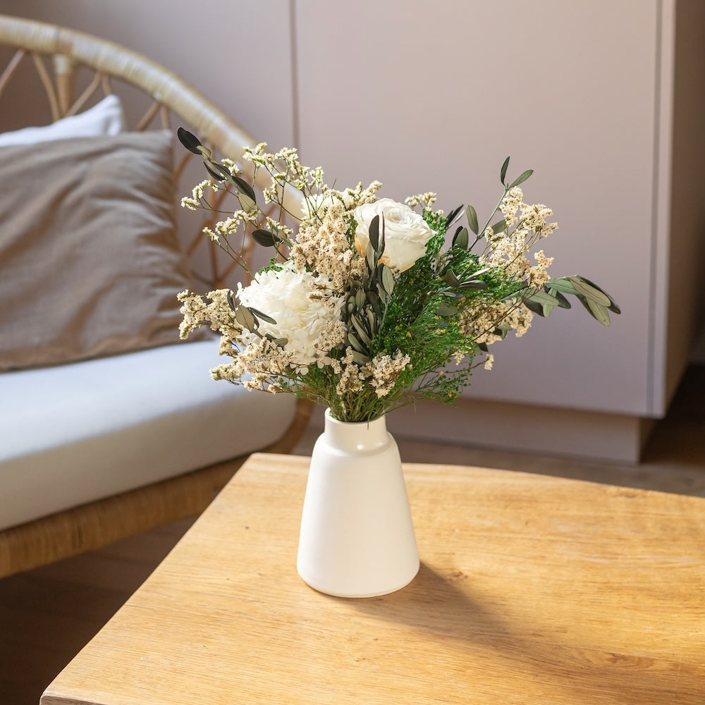 Flowrette Saint Germain bouquet fleurs séchées blanc roses