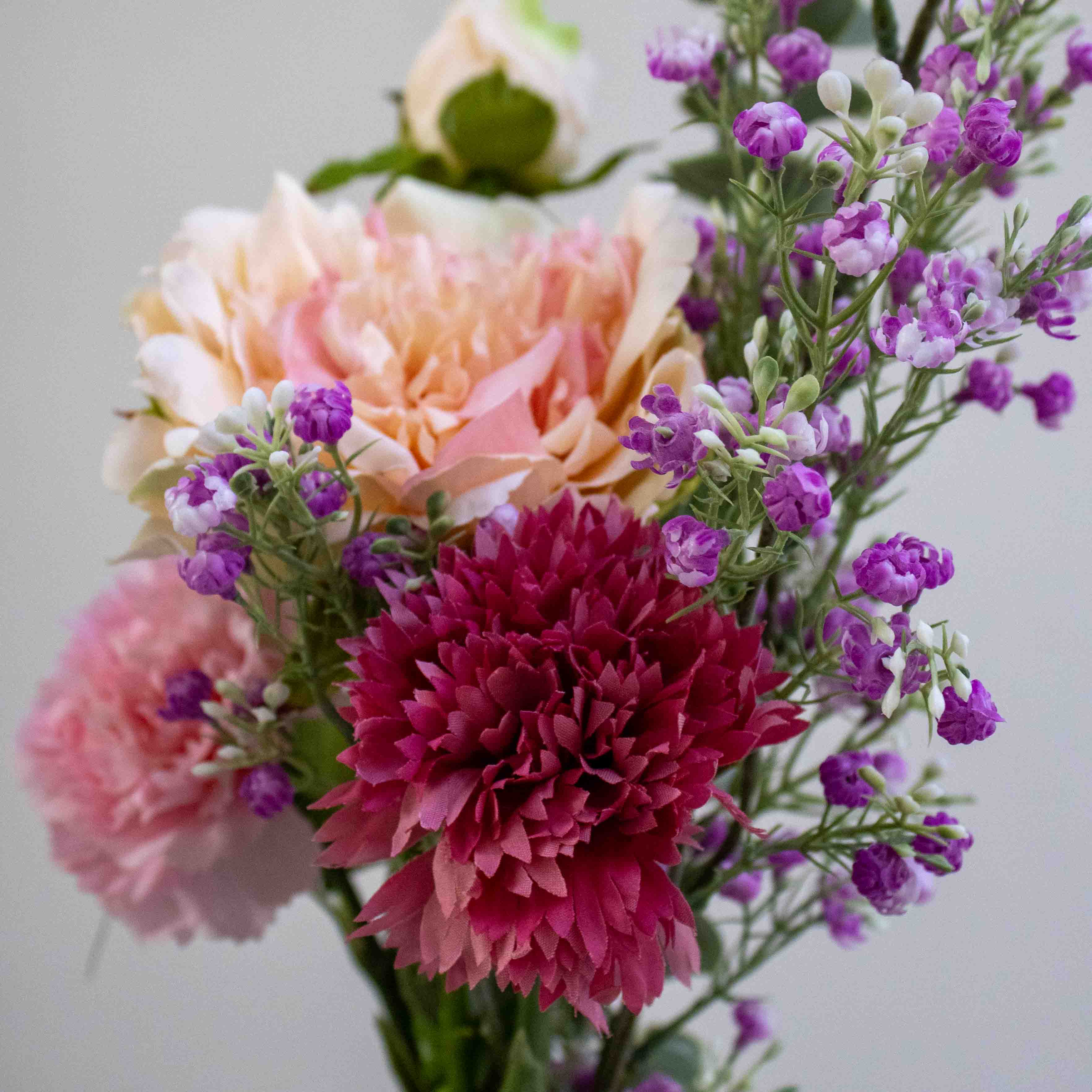 Flowrette Eleanor bouquet fleurs artificielles pivoine œillet rose