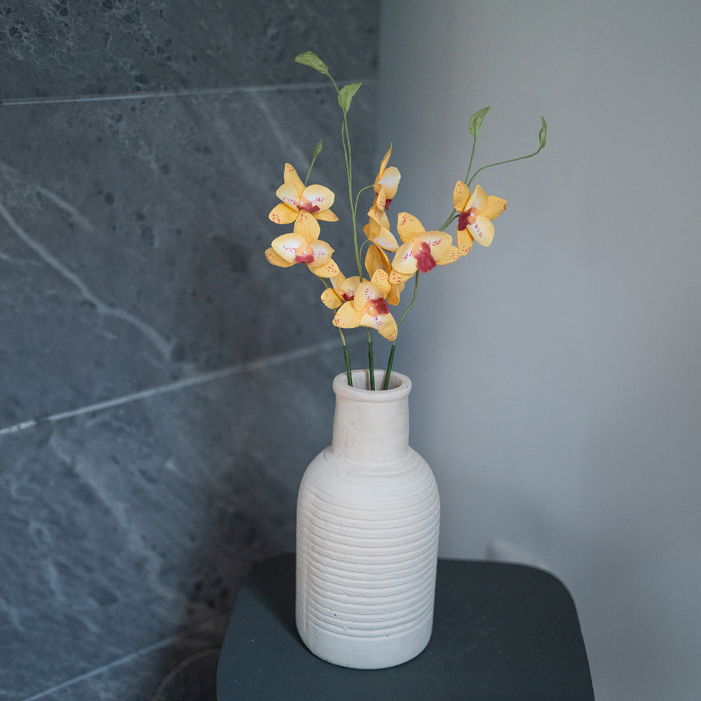 Flowrette Vanda orchidée en papier jaune x1 tige