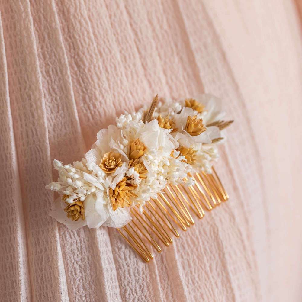 Flowrette Peigne Léna bijou cheveux fleurs séchées blanches